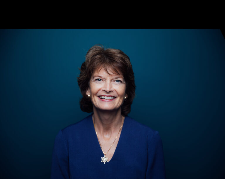 Lisa murkowski 768x611