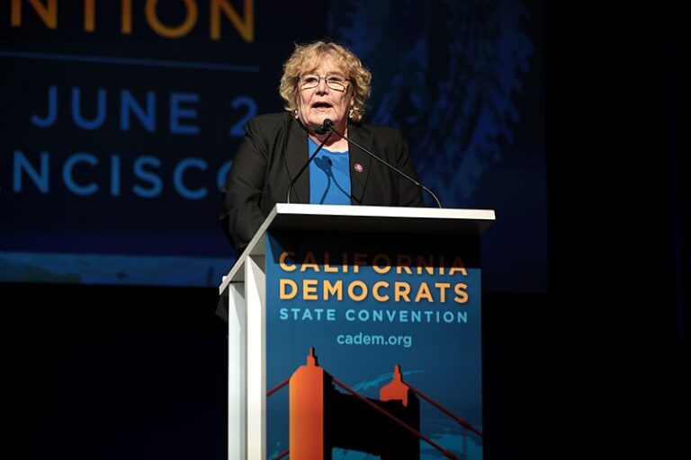Zoe Lofgren 48010617173 768x512