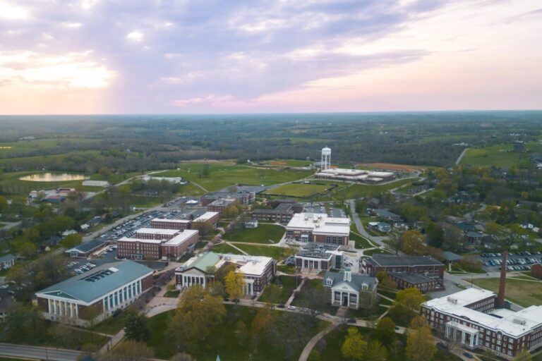campus sunset scaled e1707251647875 1440x960 1 768x512
