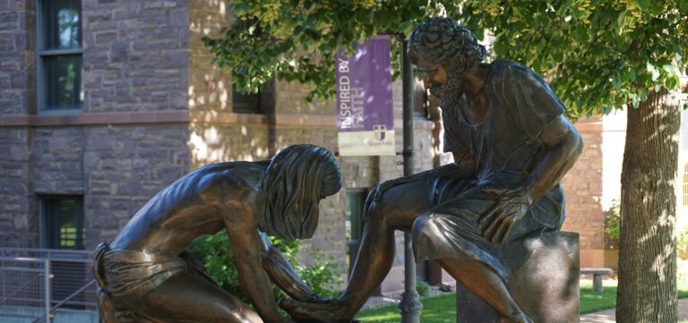 divineservantstatue 768x361