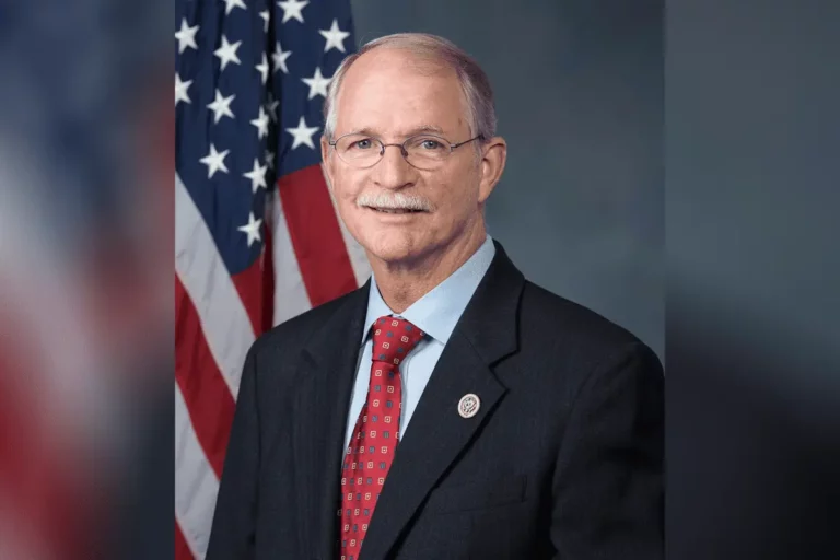 john ruitherford.png 768x512
