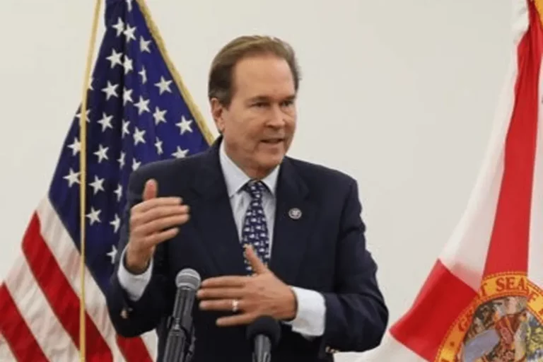 rep vern buchanan1.png 768x512
